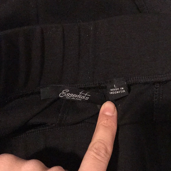 ESSENTIALS BY MILANO pants - Picture 2 of 2